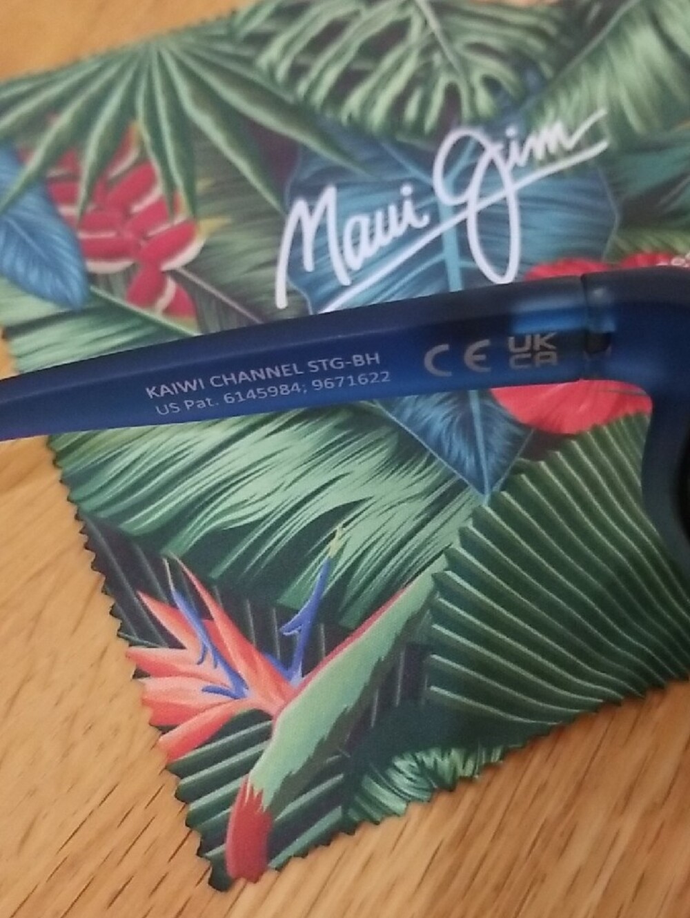 Maui Jim Kaiwi Channel Polarized Wrap Sunglasses - Picture 10 of 16